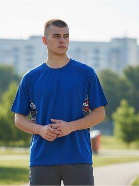 Xersion fitted shirt size large